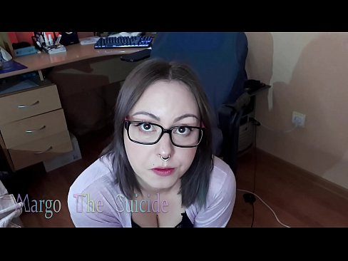 ❤️ دختر سکسی با عینک، دیلدو را عمیقاً در دوربین می مکد ☑ پورنو fb در fa.tubesexer-com.ru ❌❤